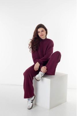 Костюм жіночий